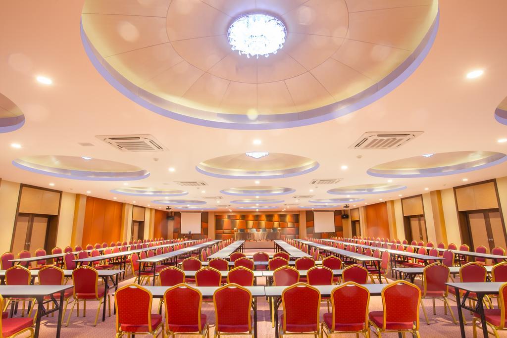 Saint Tropez Beach Hotel Chanthaburi Eksteriør bilde