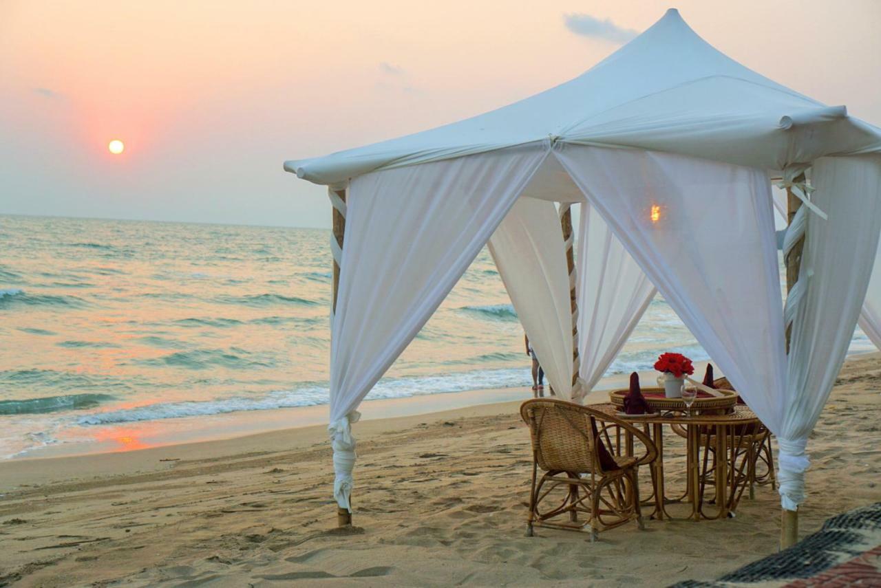 Saint Tropez Beach Hotel Chanthaburi Eksteriør bilde